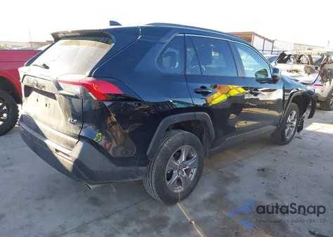 2025 Toyota Rav4 Xle z USA, uszkodzony, nr VIN 2T3W1RFV3SW393313